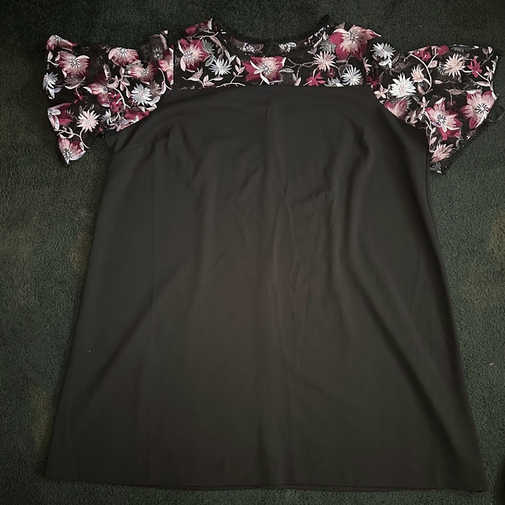 Black dress w sheer and laced sleeves and top